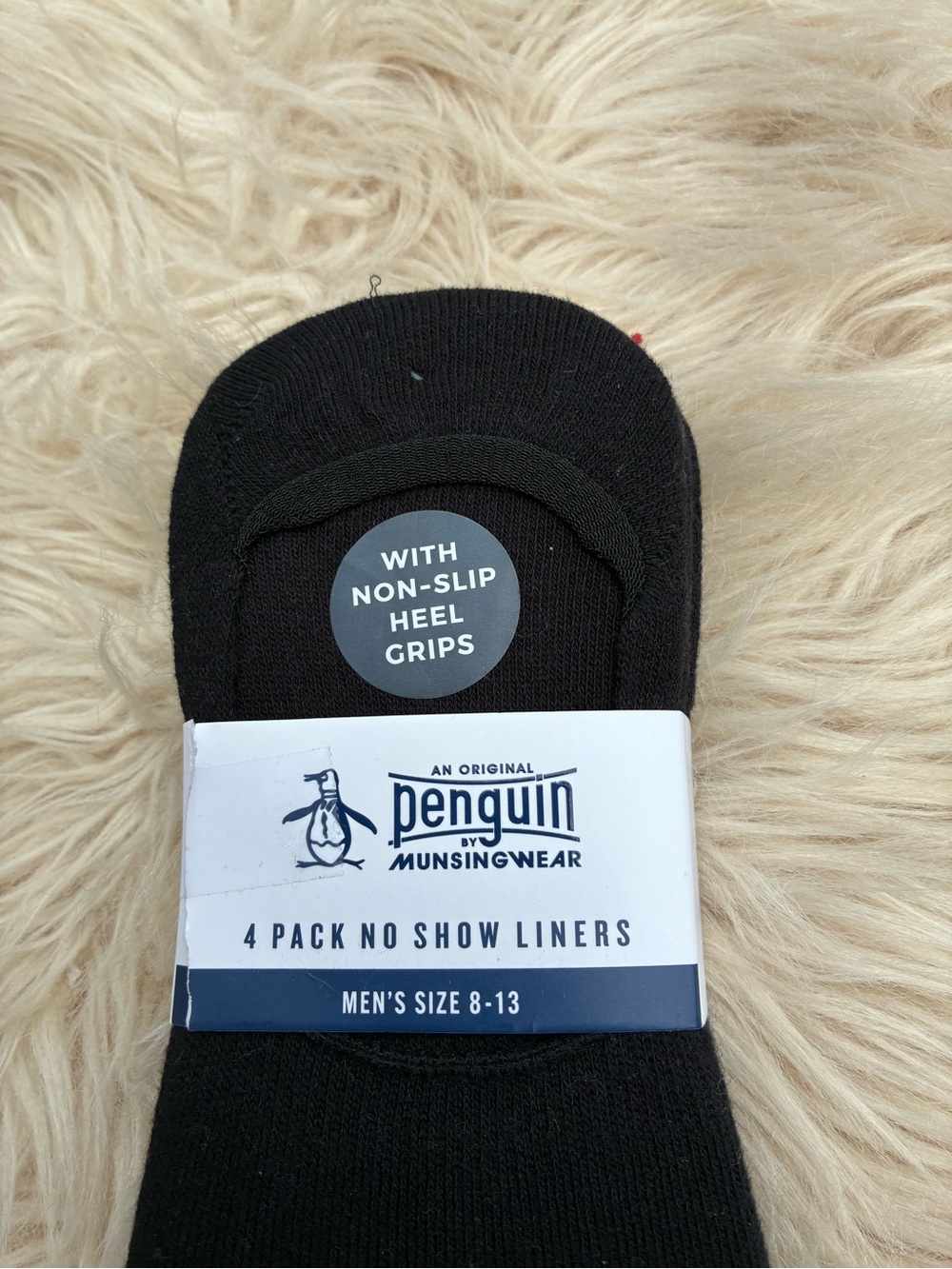 NWT Original PENGUIN Brand 4-Pack No Show Liners
Size 8-13 - Picture 2 of 5